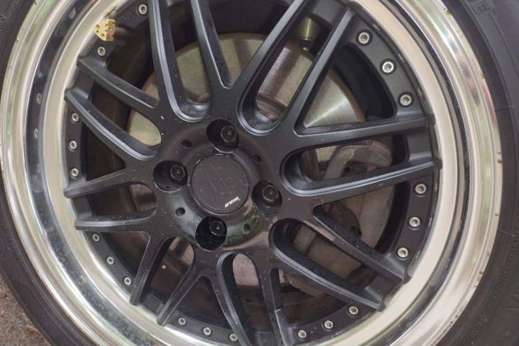 Used MINI 2012 1.6T COOPER S Bayswater Right Front Wheel Hub