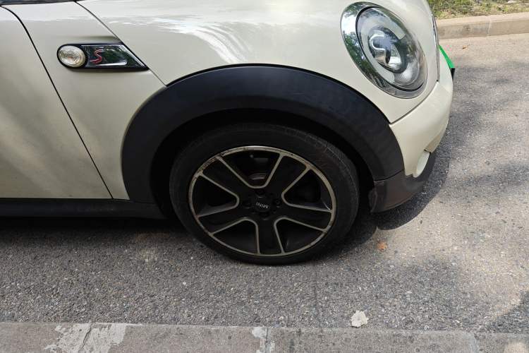 Used MINI 2012 1.6T COOPER S Fun Right Front Wheel Hub