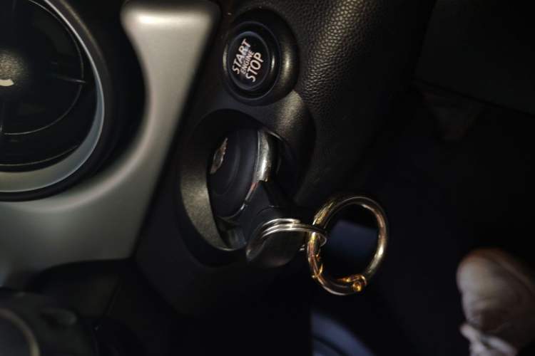 Used MINI 2012 1.6L COOPER Baker Street Vehicle Key