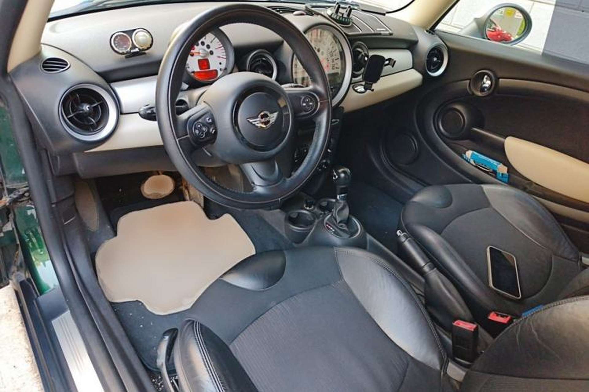 Used MINI 2012 1.6L COOPER Baker Street Center Console