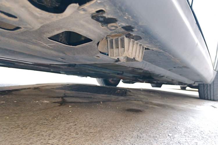 Used MINI 2012 1.6L COOPER Baker Street Chassis Rear Right