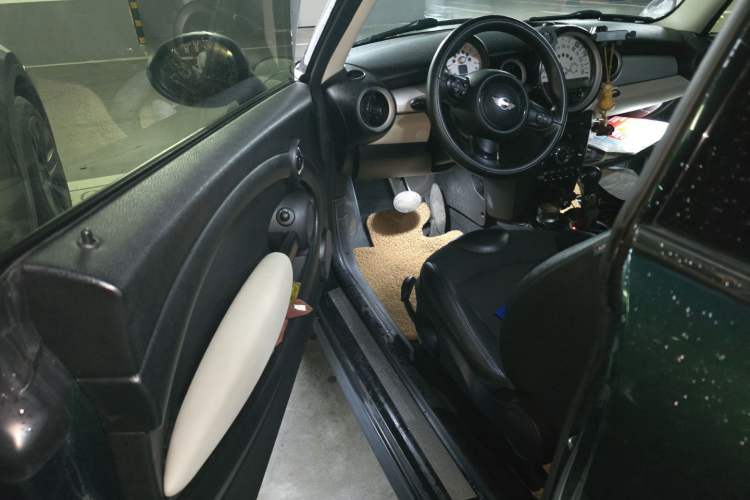 Used MINI 2012 1.6L COOPER Baker Street Driver Seat