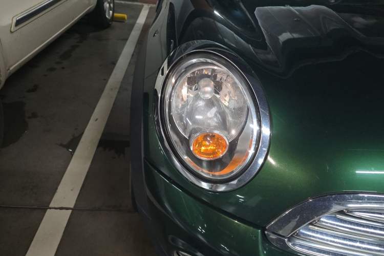 Used MINI 2012 1.6L COOPER Baker Street Right Front Headlight