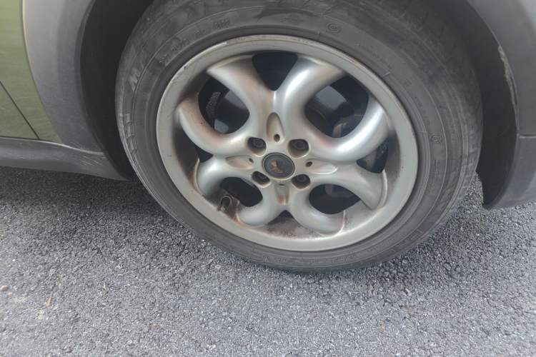 Used MINI 2012 1.6L COOPER Baker Street Right Front Wheel Hub