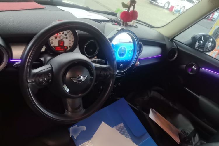 Used MINI 2012 1.6L COOPER Baker Street Center Console