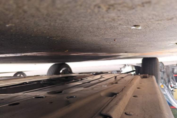 Used MINI 2012 1.6L COOPER Bayswater Chassis Front Right