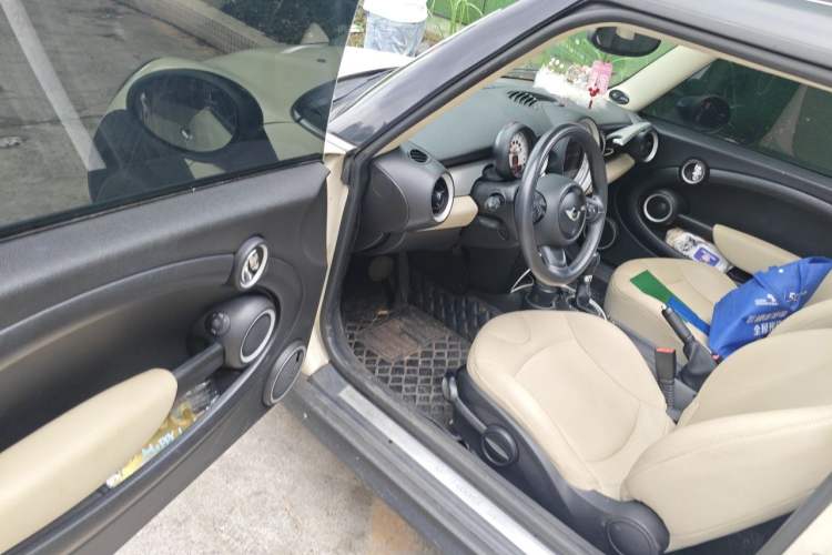 Used MINI 2012 1.6L COOPER Bayswater Driver Seat
