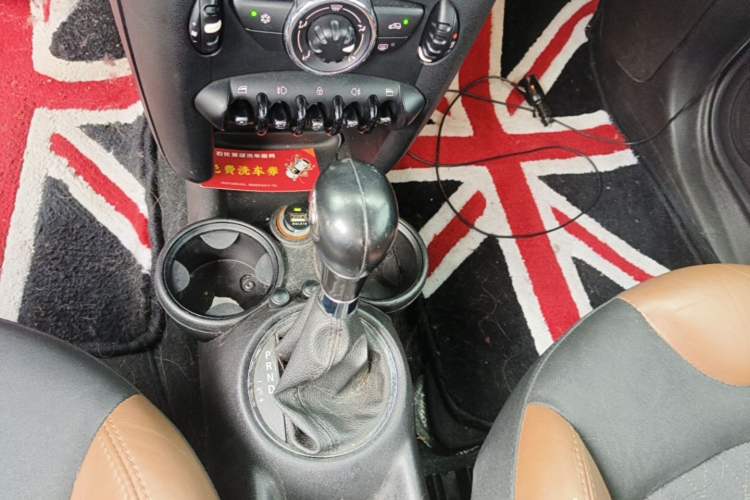 Used MINI 2012 1.6L COOPER Baker Street Gear Lever