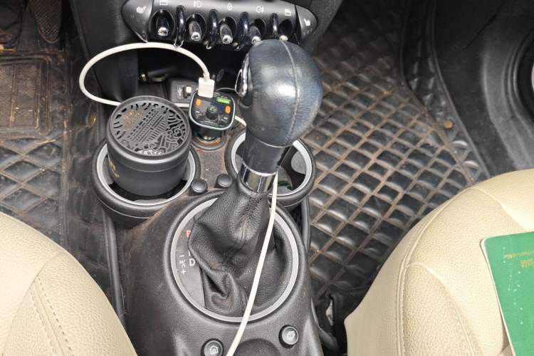 Used MINI 2012 1.6L COOPER Bayswater Gear Lever