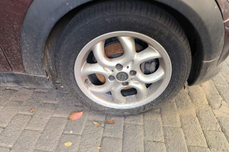 Used MINI 2012 1.6L COOPER Baker Street Right Front Wheel Hub