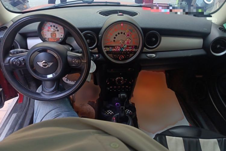 Used MINI 2012 1.6L COOPER Bayswater Center Console