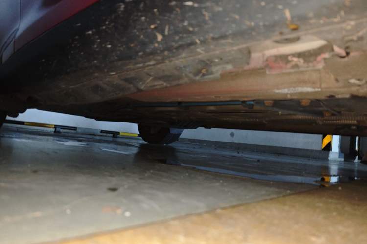 Used MINI 2012 1.6L COOPER Bayswater Chassis Front Right