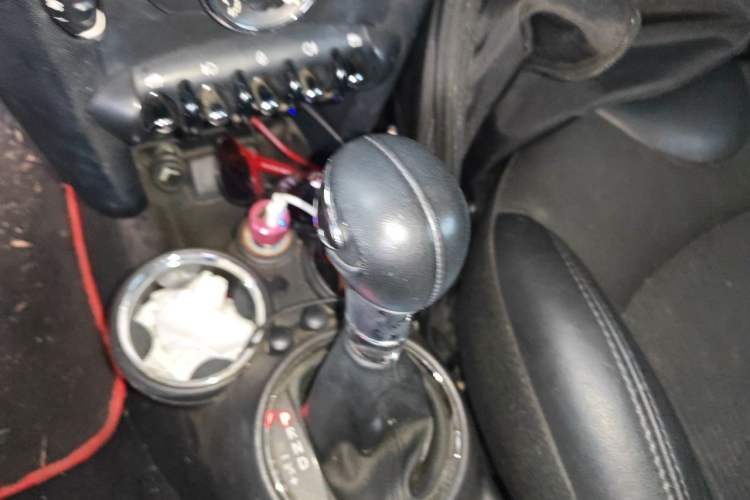Used MINI 2012 1.6L COOPER Baker Street Gear Lever