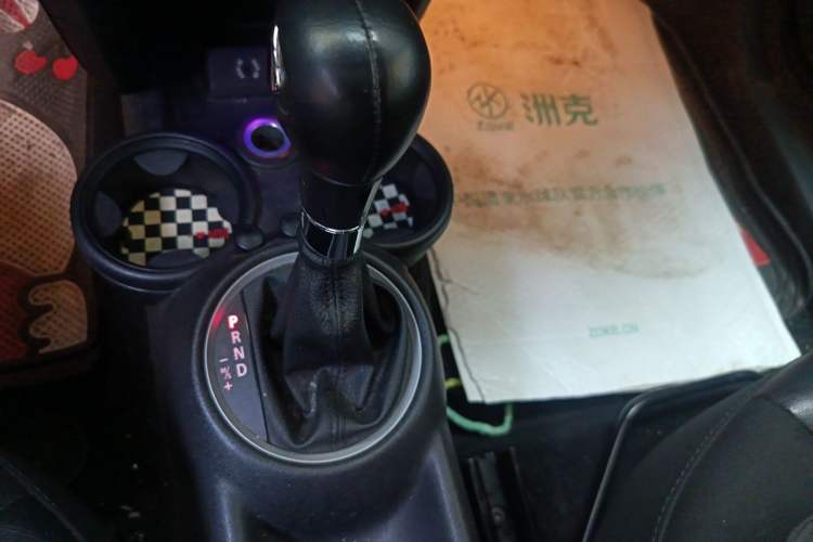 Used MINI 2012 1.6L COOPER Bayswater Gear Lever