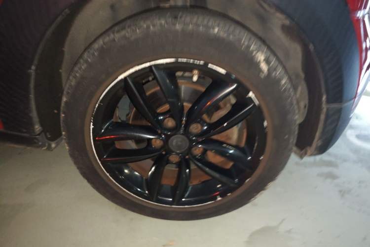 Used MINI 2012 1.6L COOPER Bayswater Right Front Wheel Hub