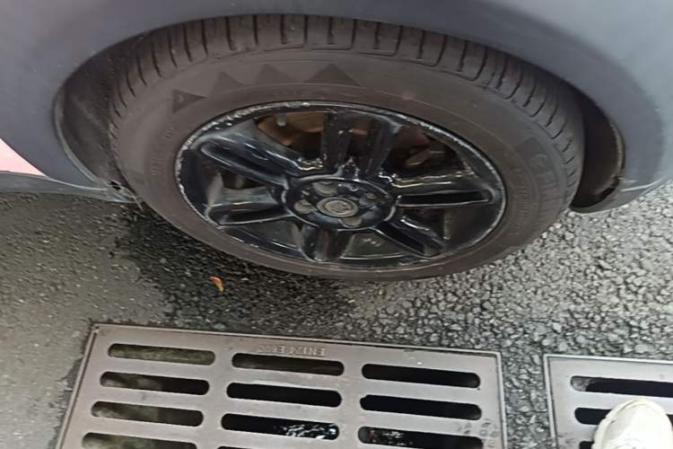 Used MINI 2012 1.6L COOPER Baker Street Right Front Wheel Hub