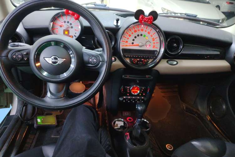 Used MINI 2012 1.6T COOPER S Bayswater Center Console