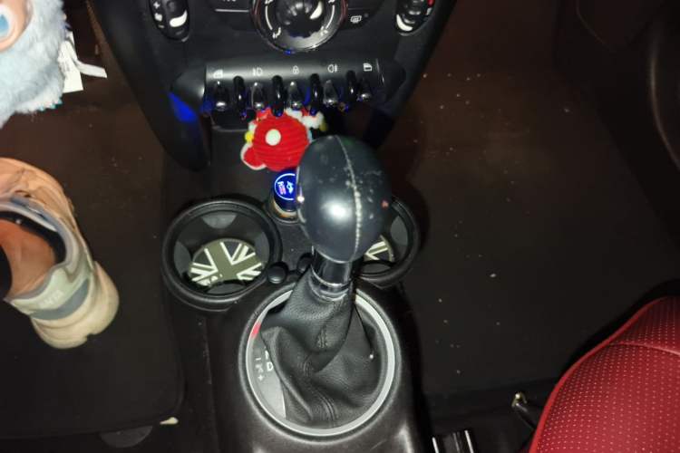 Used MINI 2012 1.6L COOPER Baker Street Gear Lever