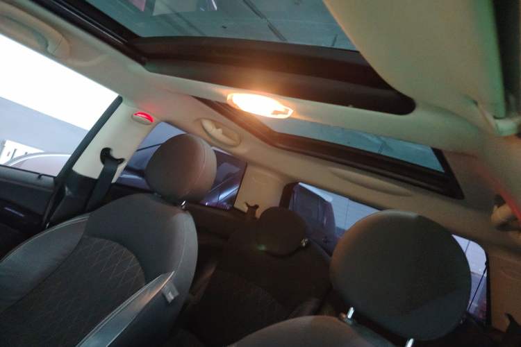 Used MINI 2012 1.6T COOPER S Bayswater Headliner