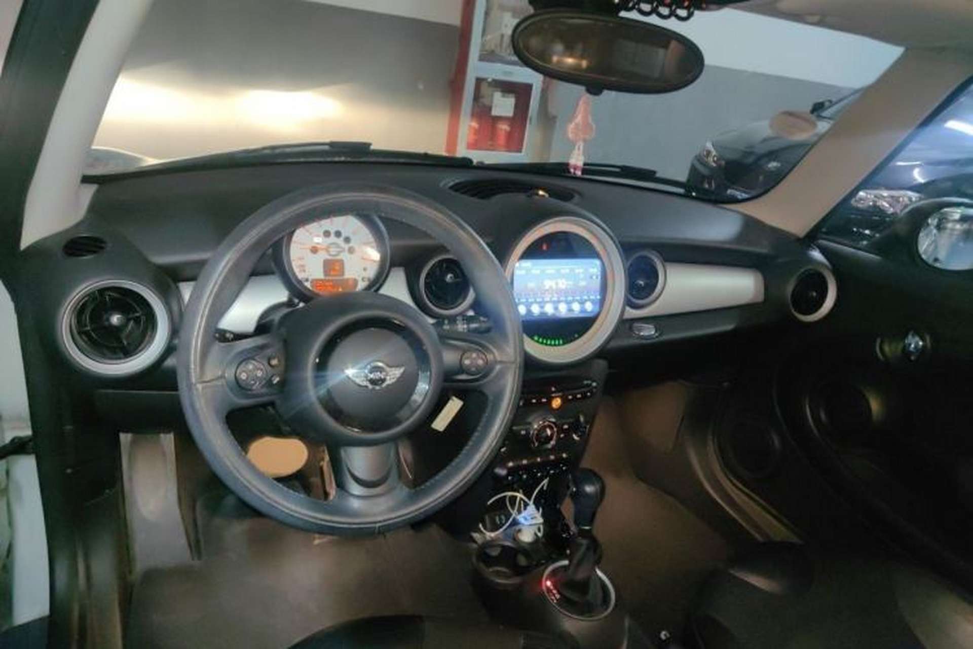 Used MINI 2012 1.6L COOPER Baker Street Interior 2