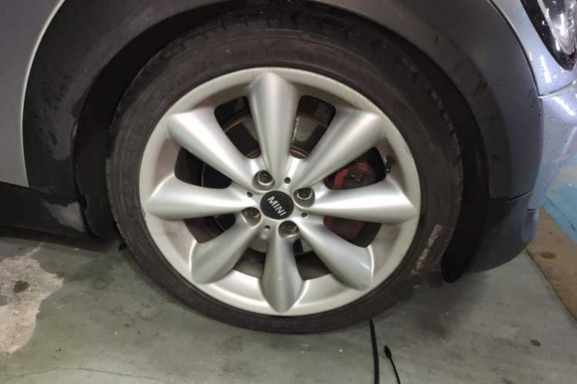 Used MINI 2012 1.6T COOPER S Fun Right Front Wheel Hub