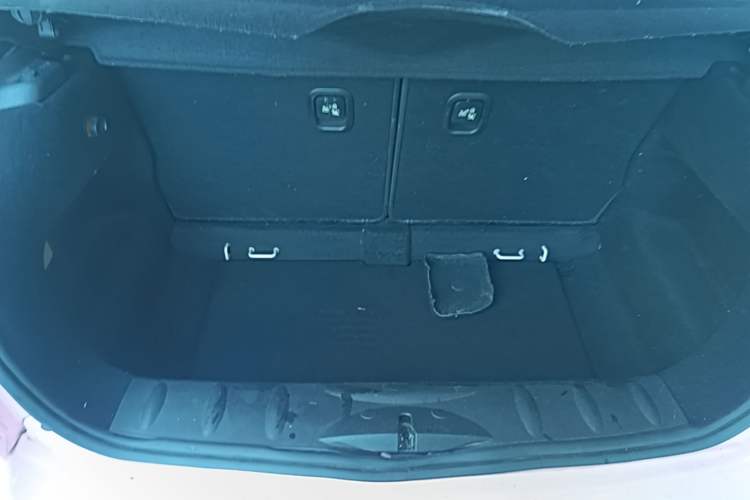 Used MINI 2012 1.6L COOPER Baker Street Trunk