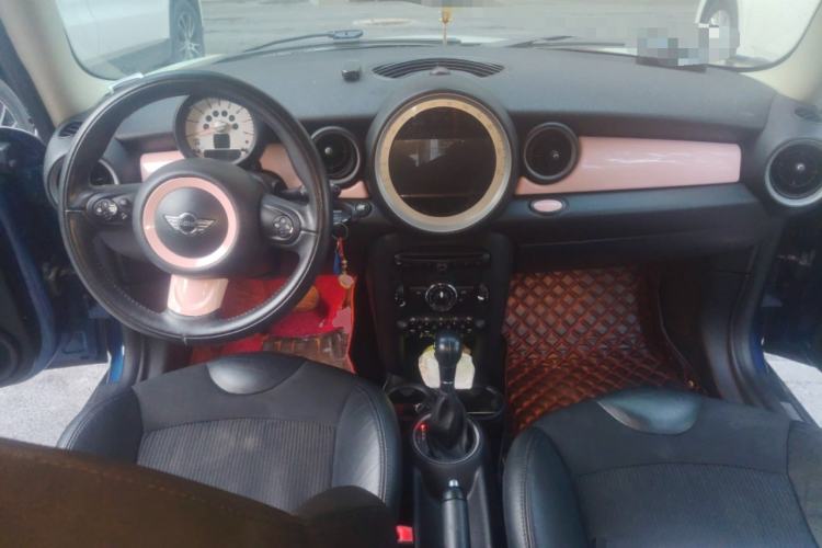Used MINI 2012 1.6L COOPER Baker Street Center Console