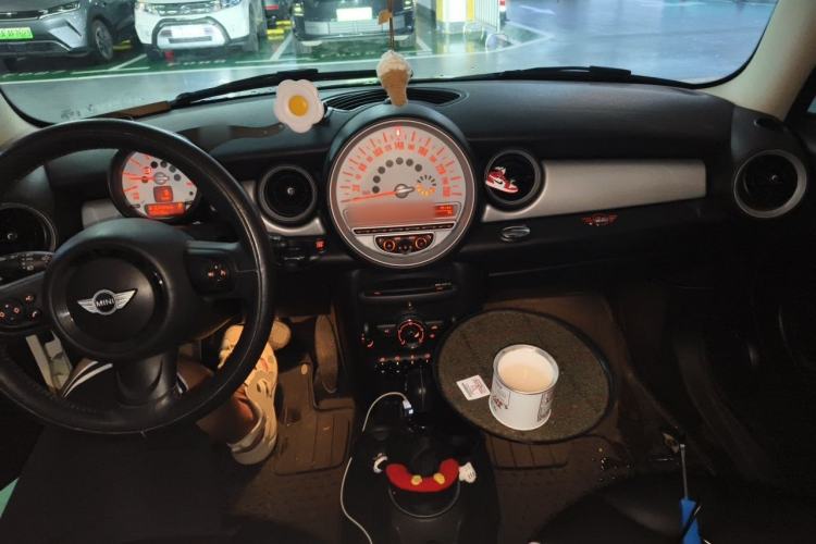 Used MINI 2012 1.6L COOPER Baker Street Center Console
