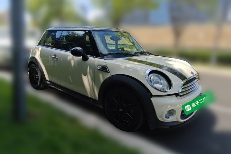Used MINI 2012 1.6L COOPER Baker Street Front Right 45 Deg