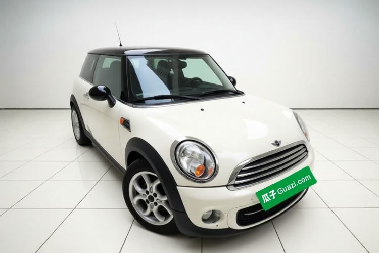 Used MINI 2012 1.6L COOPER Baker Street Front Right 45 Deg