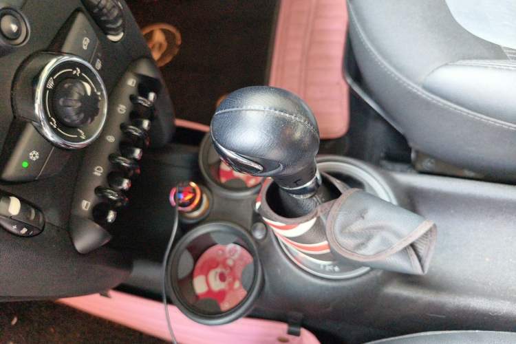 Used MINI 2012 1.6L COOPER Baker Street Gear Lever