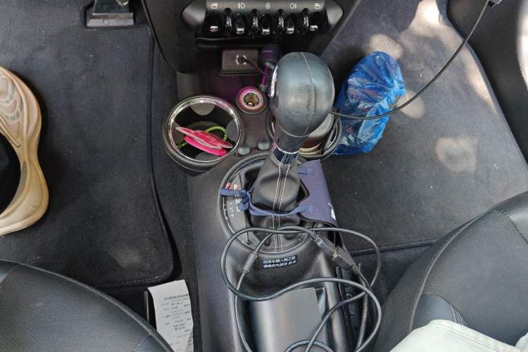 Used MINI 2012 1.6L COOPER Baker Street Gear Lever
