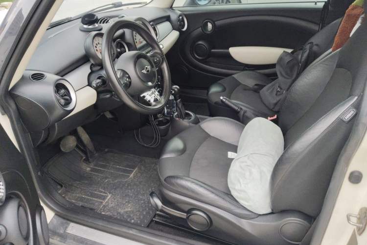 Used MINI 2012 1.6L China Olympic Commemorative Edition Left Front Seat