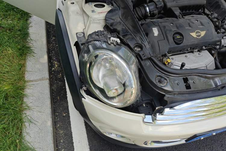 Used MINI 2012 1.6L COOPER Baker Street Right Front Headlight