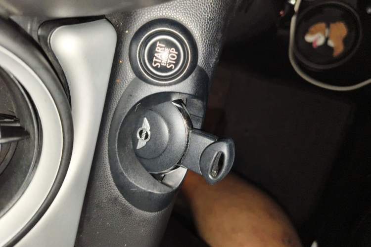 Used MINI 2012 1.6L COOPER Baker Street Vehicle Key