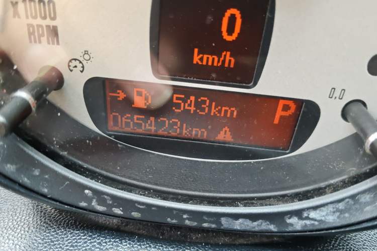Used MINI 2012 1.6L COOPER Baker Street Odometer Close Up