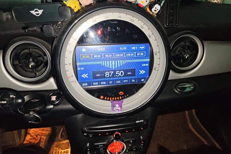Used MINI 2013 1.6L ONE Limited Edition Second Version Audio And AC Panel