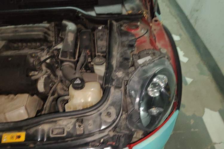 Used MINI 2013 1.6L ONE Limited Edition Second Version Engine Bay Left
