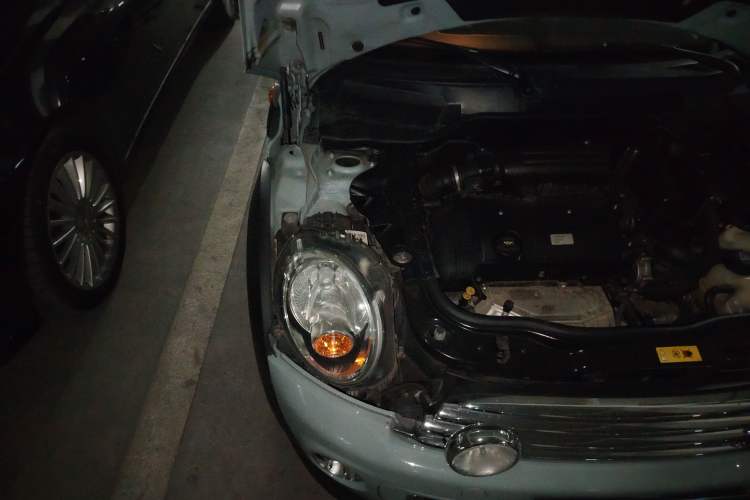 Used MINI 2013 1.6L ONE Limited Edition Third Version Engine Bay Right
