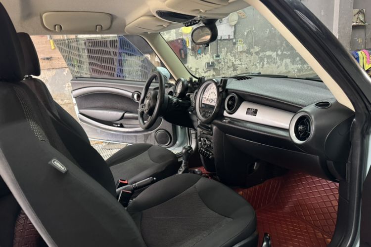 Used MINI 2013 1.6L ONE Limited Edition First Version Interior 2
