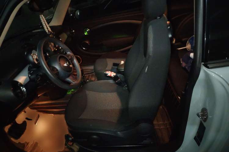 Used MINI 2013 1.6L ONE Limited Edition Third Version Left Front Seat