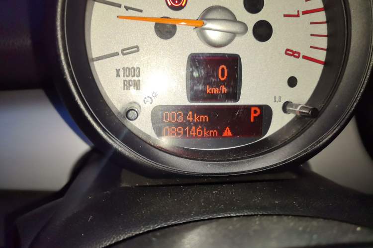 Used MINI 2013 1.6L ONE Limited Edition First Version Odometer Close Up
