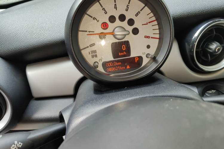 Used MINI 2013 1.6L ONE Limited Edition Second Version Odometer Close Up