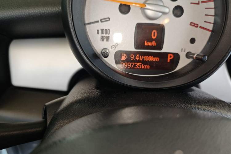 Used MINI 2013 1.6L ONE Limited Edition Second Version Odometer Close Up