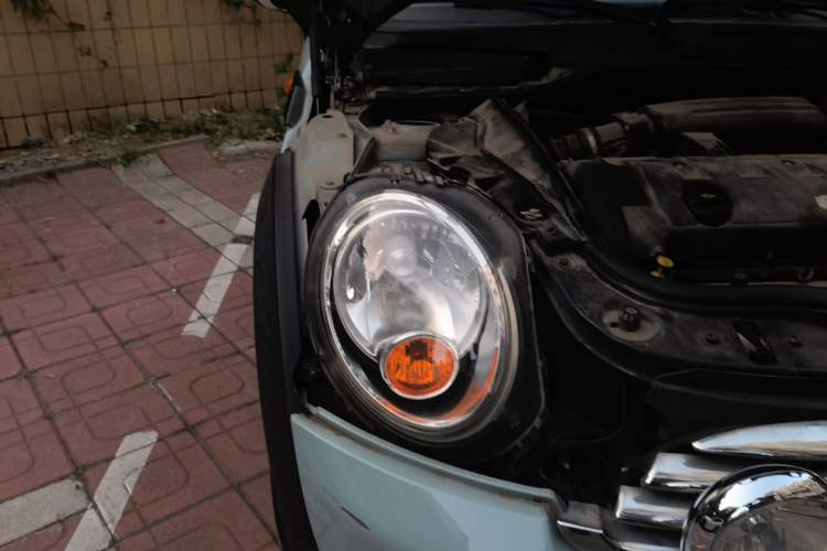 Used MINI 2013 1.6L ONE Limited Edition Second Version Right Front Headlight
