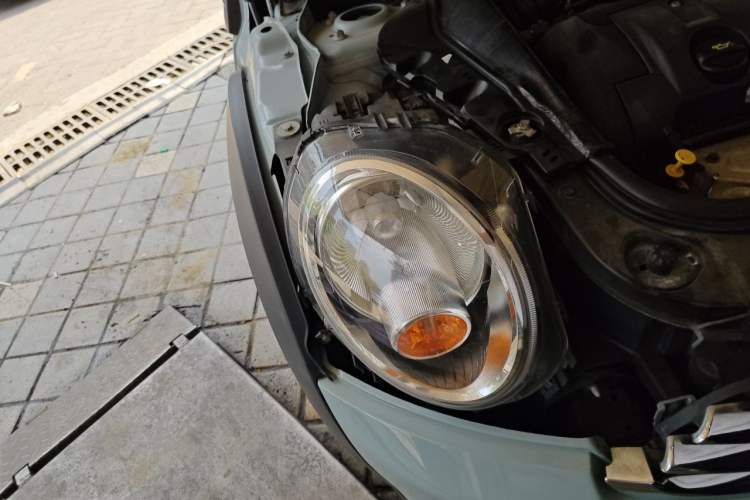 Used MINI 2013 1.6L ONE Limited Edition Second Version Right Front Headlight