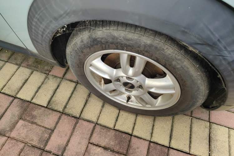 Used MINI 2013 1.6L ONE Limited Edition Second Version Right Front Wheel Hub