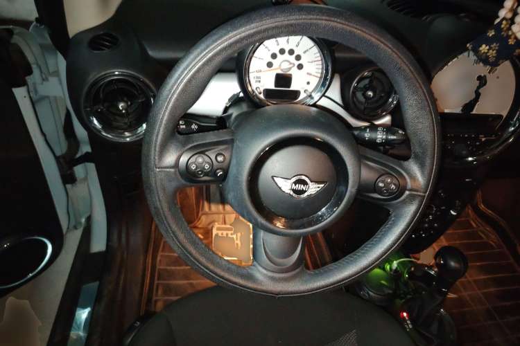 Used MINI 2013 1.6L ONE Limited Edition Third Version Steering Wheel