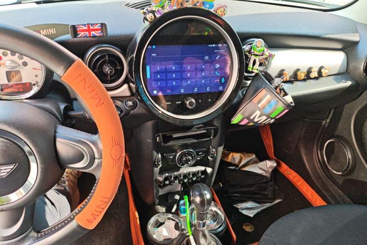 Used MINI 2013 1.6L ONE Limited Edition First Version Audio And AC Panel