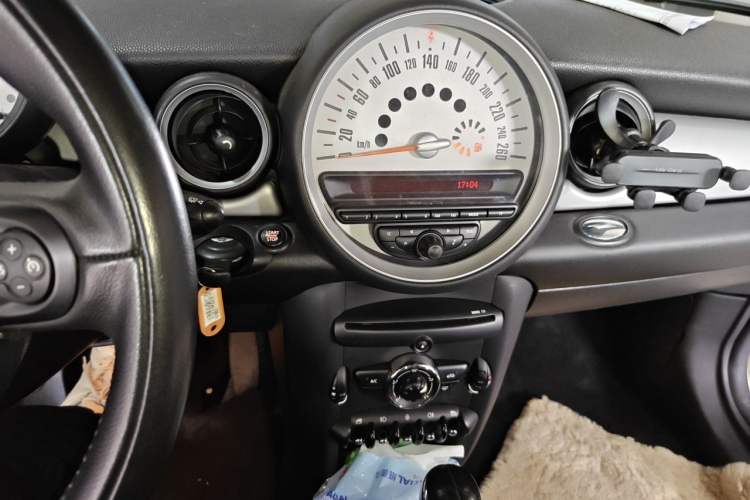 Used MINI 2013 1.6L ONE Limited Edition Third Version Audio And AC Panel